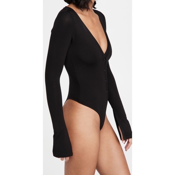 GOOD American NWT Deep V Henley Black Bodysuit 1 - Picture 3 of 10